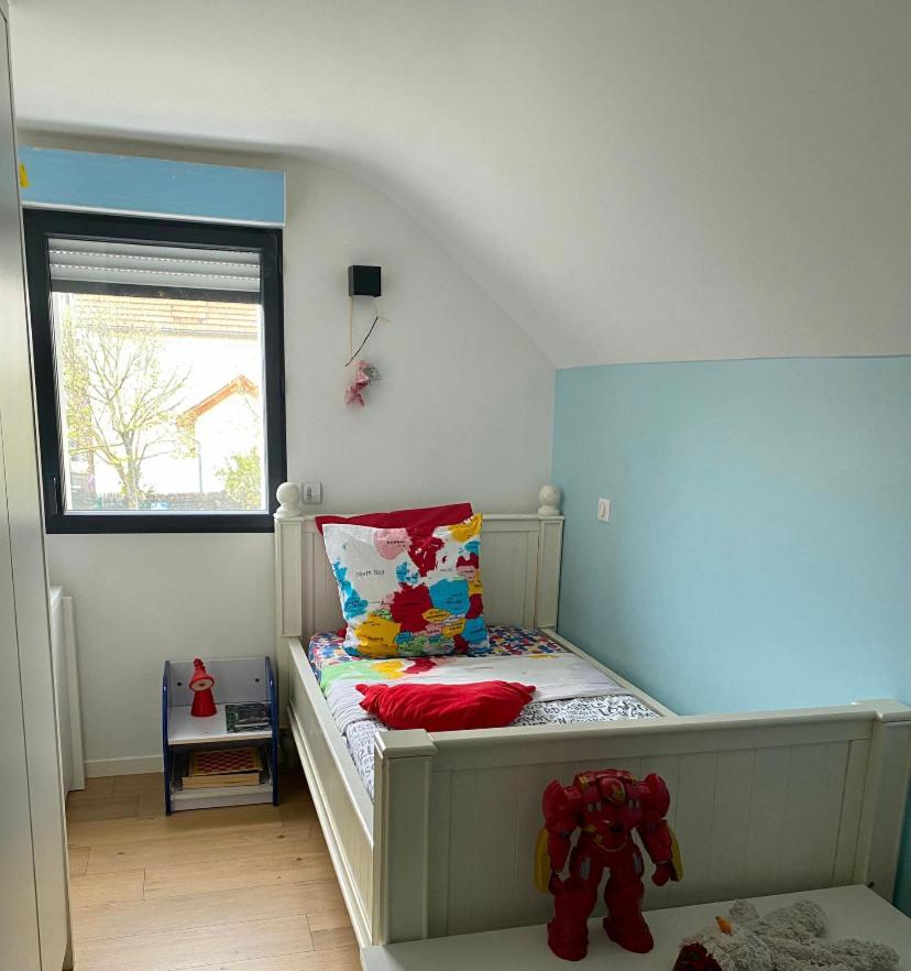 Double Tree House *